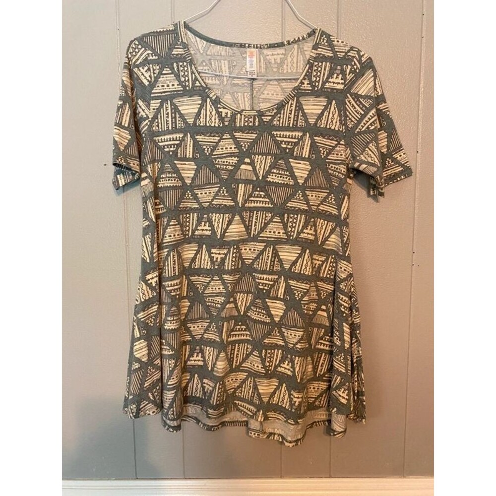 Lularoe Xs top